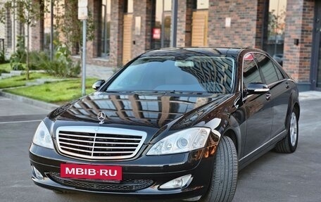 Mercedes-Benz S-Класс, 2006 год, 1 950 000 рублей, 2 фотография