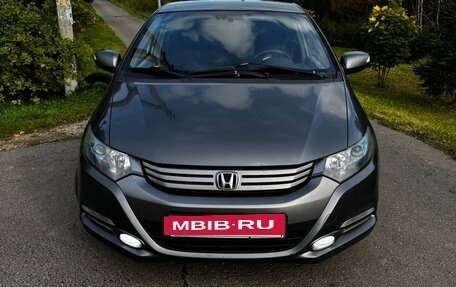 Honda Insight II рестайлинг, 2010 год, 830 000 рублей, 2 фотография