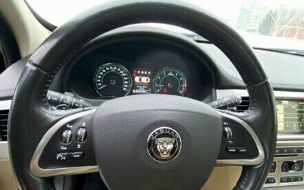 Jaguar XF I рестайлинг, 2014 год, 2 100 000 рублей, 7 фотография
