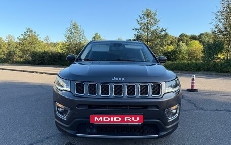 Jeep Compass II, 2020 год, 2 500 000 рублей, 3 фотография