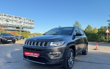 Jeep Compass II, 2020 год, 2 500 000 рублей, 2 фотография