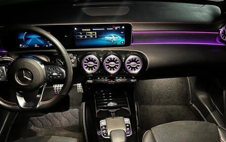 Mercedes-Benz CLA, 2019 год, 3 000 000 рублей, 21 фотография