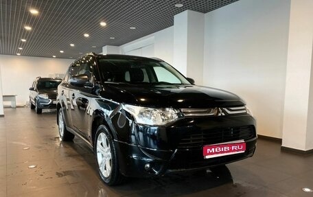 Mitsubishi Outlander III рестайлинг 3, 2013 год, 1 035 000 рублей, 1 фотография