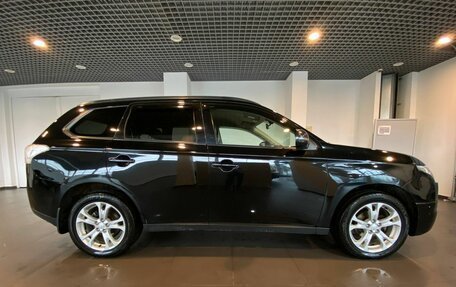Mitsubishi Outlander III рестайлинг 3, 2013 год, 1 035 000 рублей, 2 фотография