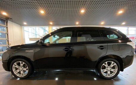 Mitsubishi Outlander III рестайлинг 3, 2013 год, 1 035 000 рублей, 6 фотография