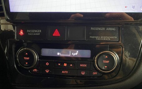 Mitsubishi Outlander III рестайлинг 3, 2013 год, 1 035 000 рублей, 15 фотография