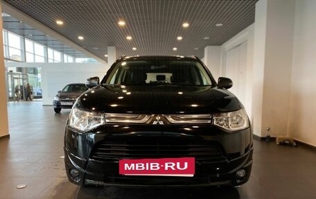 Mitsubishi Outlander III рестайлинг 3, 2013 год, 1 035 000 рублей, 8 фотография