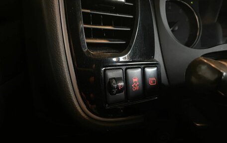 Mitsubishi Outlander III рестайлинг 3, 2013 год, 1 035 000 рублей, 32 фотография