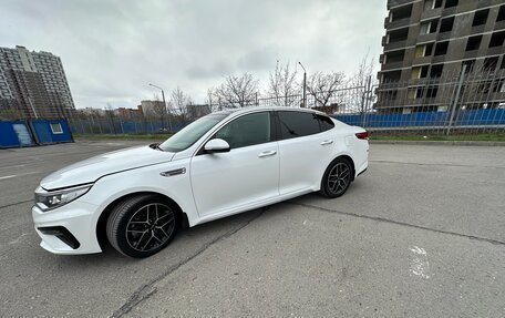 KIA Optima IV, 2019 год, 2 300 000 рублей, 5 фотография