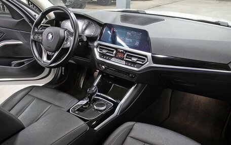 BMW 3 серия, 2021 год, 3 498 000 рублей, 11 фотография