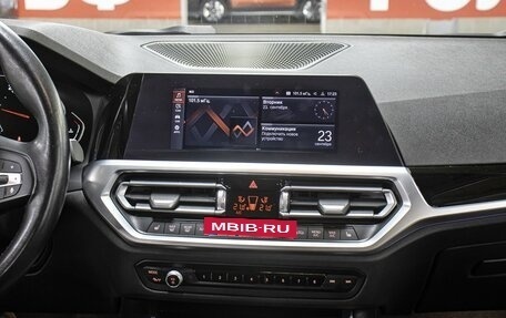 BMW 3 серия, 2021 год, 3 498 000 рублей, 14 фотография
