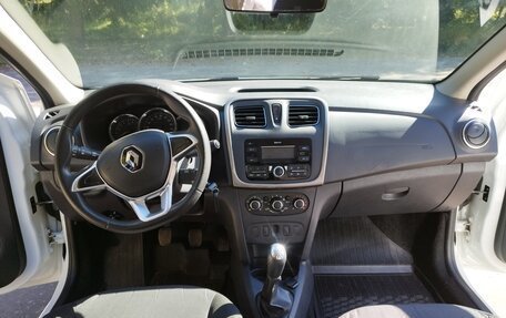 Renault Logan II, 2019 год, 860 000 рублей, 18 фотография