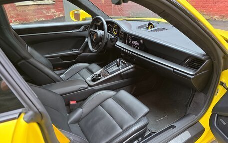 Porsche 911, 2021 год, 10 фотография