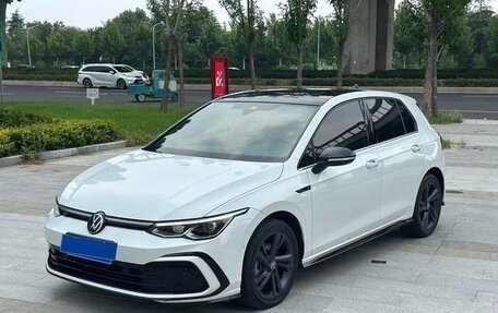 Volkswagen Golf VIII, 2021 год, 1 600 000 рублей, 1 фотография
