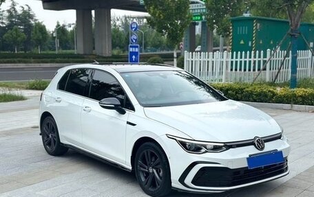 Volkswagen Golf VIII, 2021 год, 1 600 000 рублей, 3 фотография