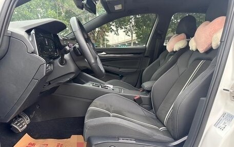 Volkswagen Golf VIII, 2021 год, 1 600 000 рублей, 10 фотография