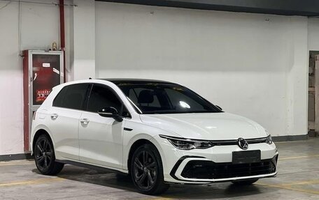 Volkswagen Golf VIII, 2021 год, 1 600 000 рублей, 3 фотография