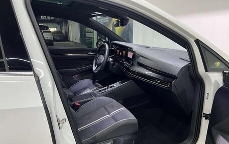 Volkswagen Golf VIII, 2021 год, 1 600 000 рублей, 19 фотография