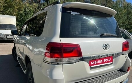Toyota Land Cruiser 200, 2015 год, 5 999 999 рублей, 3 фотография