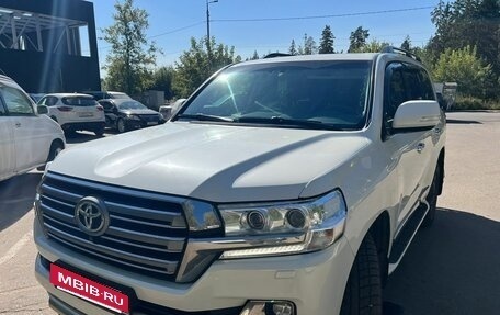 Toyota Land Cruiser 200, 2015 год, 5 999 999 рублей, 2 фотография