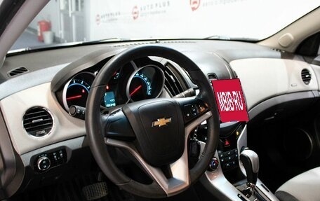 Chevrolet Cruze II, 2013 год, 949 000 рублей, 7 фотография