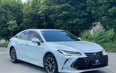 Toyota Avalon, 2022 год, 2 100 100 рублей, 3 фотография