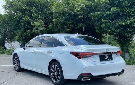 Toyota Avalon, 2022 год, 2 100 100 рублей, 4 фотография