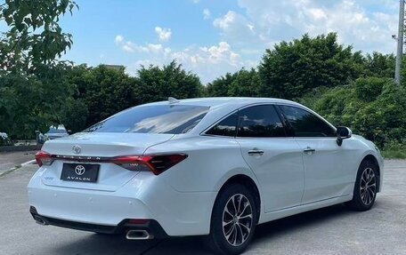 Toyota Avalon, 2022 год, 2 100 100 рублей, 2 фотография