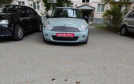 MINI Hatch, 2010 год, 850 000 рублей, 1 фотография
