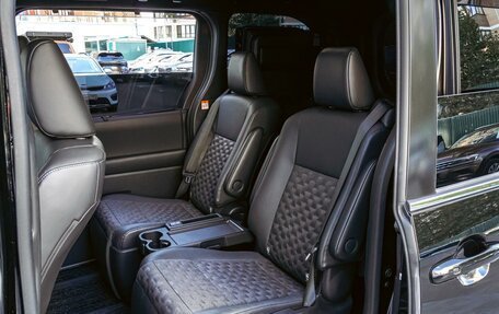 Toyota Voxy, 2022 год, 3 890 000 рублей, 7 фотография