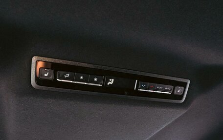 Toyota Voxy, 2022 год, 3 890 000 рублей, 22 фотография