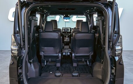 Toyota Voxy, 2022 год, 3 890 000 рублей, 25 фотография