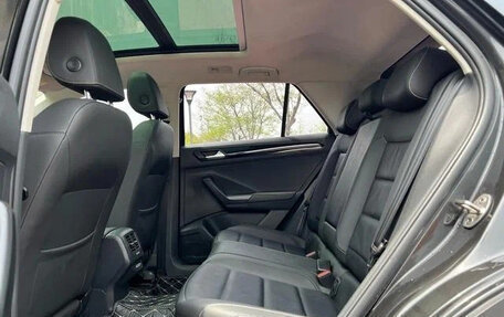 Volkswagen T-Roc I, 2021 год, 1 350 500 рублей, 10 фотография