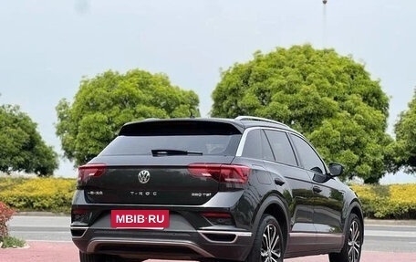 Volkswagen T-Roc I, 2021 год, 1 350 500 рублей, 6 фотография