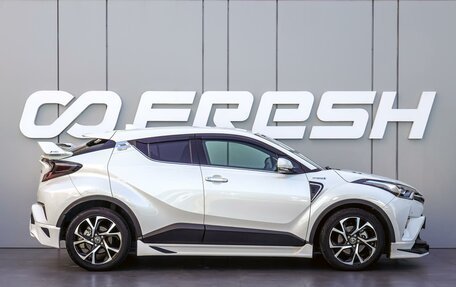 Toyota C-HR I рестайлинг, 2019 год, 2 365 000 рублей, 5 фотография