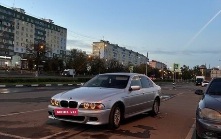 BMW 5 серия, 2002 год, 580 000 рублей, 1 фотография
