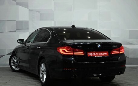 BMW 5 серия, 2018 год, 3 850 000 рублей, 4 фотография