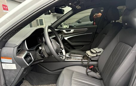 Audi A6, 2022 год, 4 860 000 рублей, 17 фотография
