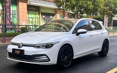 Volkswagen Golf VIII, 2021 год, 1 646 000 рублей, 1 фотография