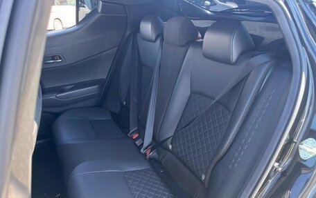 Toyota C-HR I рестайлинг, 2021 год, 1 735 000 рублей, 25 фотография