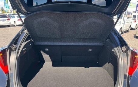 Toyota C-HR I рестайлинг, 2021 год, 1 735 000 рублей, 26 фотография