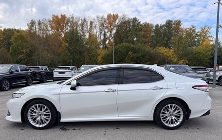 Toyota Camry, 2019 год, 2 490 000 рублей, 6 фотография