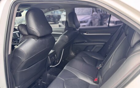 Toyota Camry, 2019 год, 2 490 000 рублей, 11 фотография