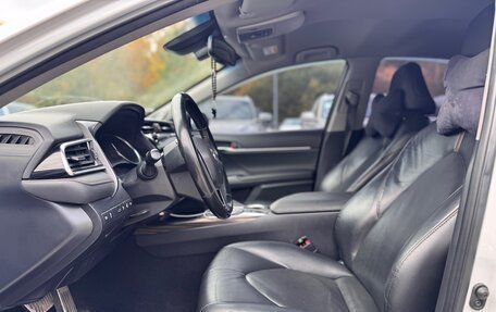 Toyota Camry, 2019 год, 2 490 000 рублей, 10 фотография