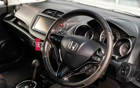 Honda Fit Shuttle I рестайлинг, 2012 год, 970 000 рублей, 11 фотография