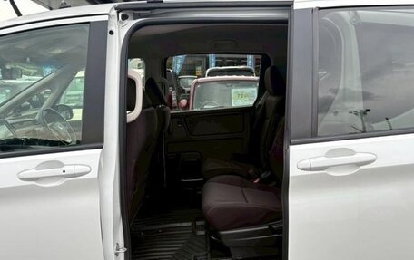 Honda Freed II, 2022 год, 1 450 333 рублей, 10 фотография