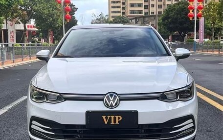 Volkswagen Golf VIII, 2021 год, 1 646 000 рублей, 2 фотография