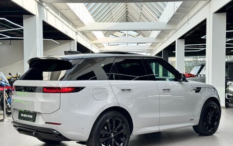 Land Rover Range Rover Sport, 2025 год, 18 990 000 рублей, 10 фотография