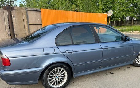 BMW 5 серия, 2002 год, 450 000 рублей, 2 фотография