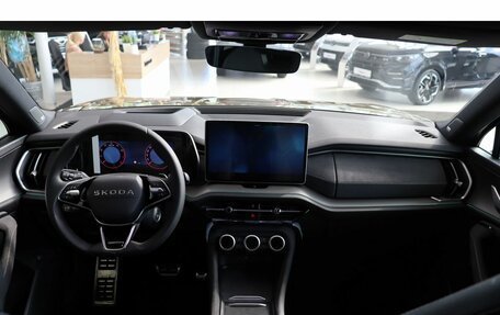 Skoda Kodiaq, 2025 год, 5 400 000 рублей, 10 фотография